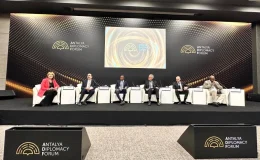 UCLG Başkanı Uğur İbrahim Altay, Antalya Diploması Forumu’nda panelde konuştu