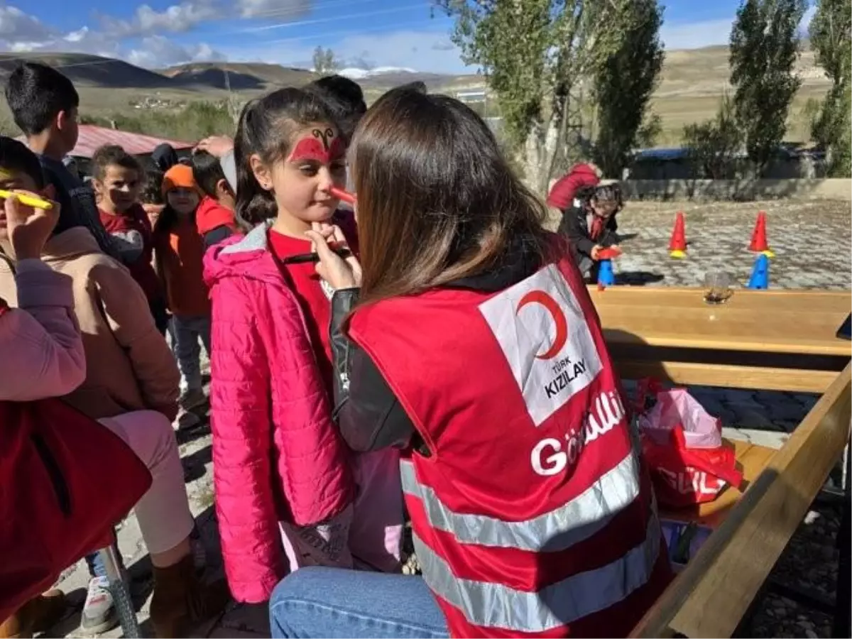 Kızılay’dan Miniklere Renkli Etkinlik