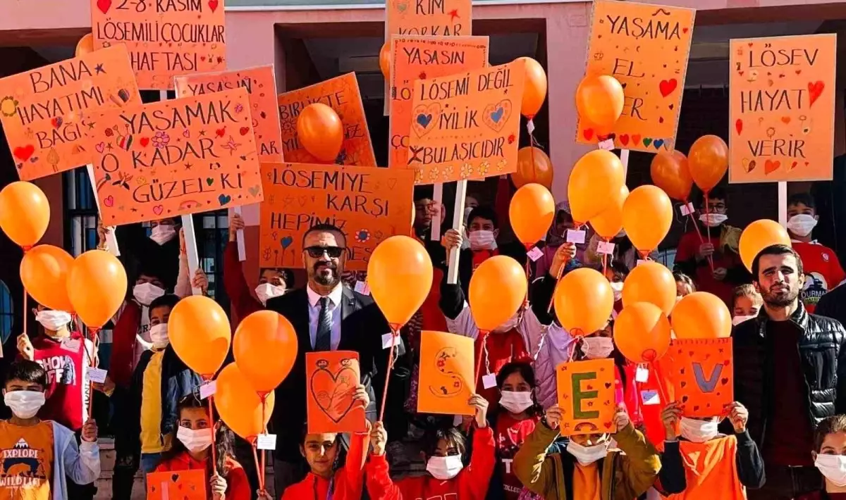 Kozluk’ta Turuncu Yürüyüş Etkinliği